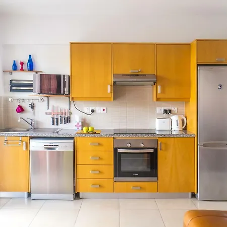 Family 1bd Elysia Park Апартаменты *